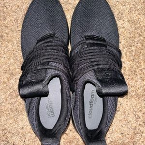 ALL BLACK ADIDAS SIZE 11, NEVER WORN
